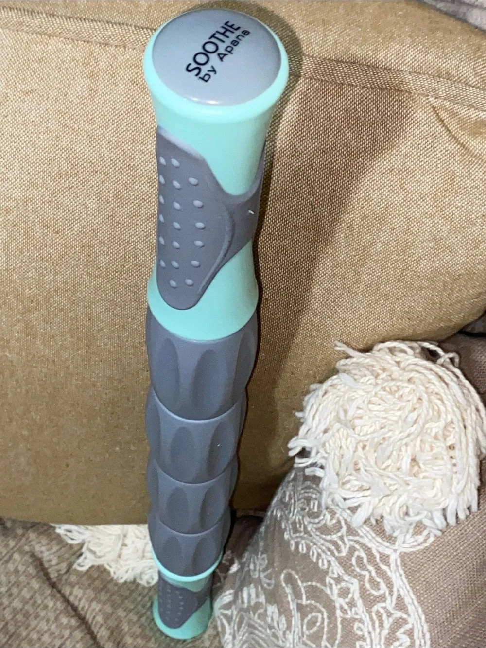 🩶💚🩵🩶NWOT Soothe by Apana Gray & Mint Massage Stick Roller
